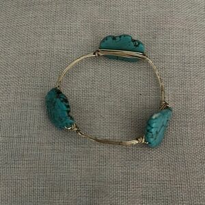 Turquoise stone bracelet